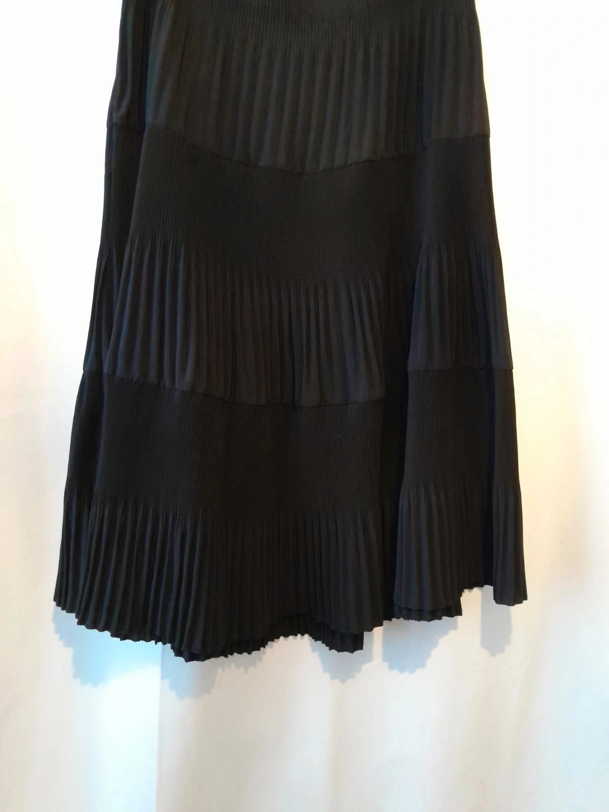 Zwarte geplooide rok, Maat 44/46 – photo 2